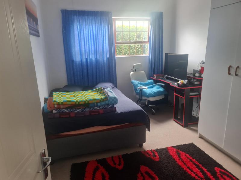 3 Bedroom Property for Sale in Sandbaai Western Cape